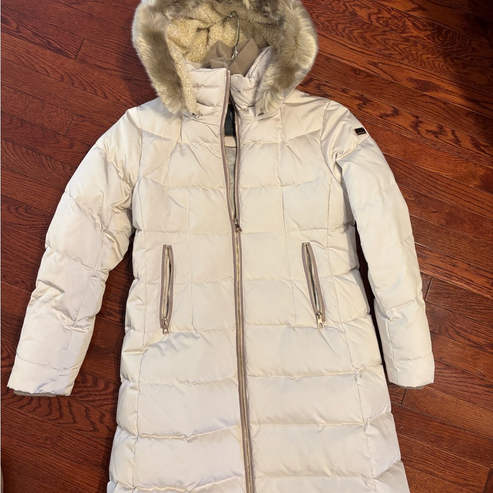 Vince Camuto Off-White Hooded Puffer Jacket